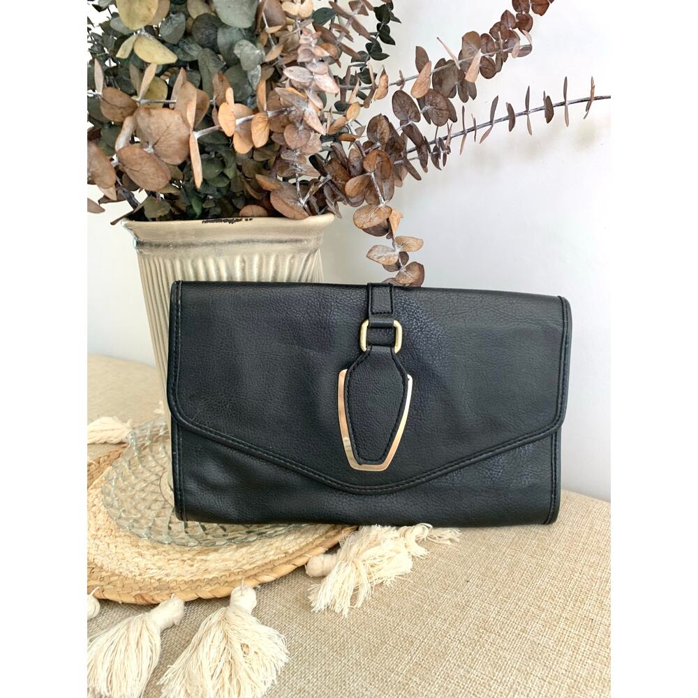 Liz Claiborne Faux Leather Black Clutch Purse w Gold Accent Classic Date Night